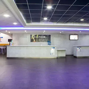 Ibis Budget Paris Porte De Montmartre ** Saint-Ouen (Seine-Saint-Denis)